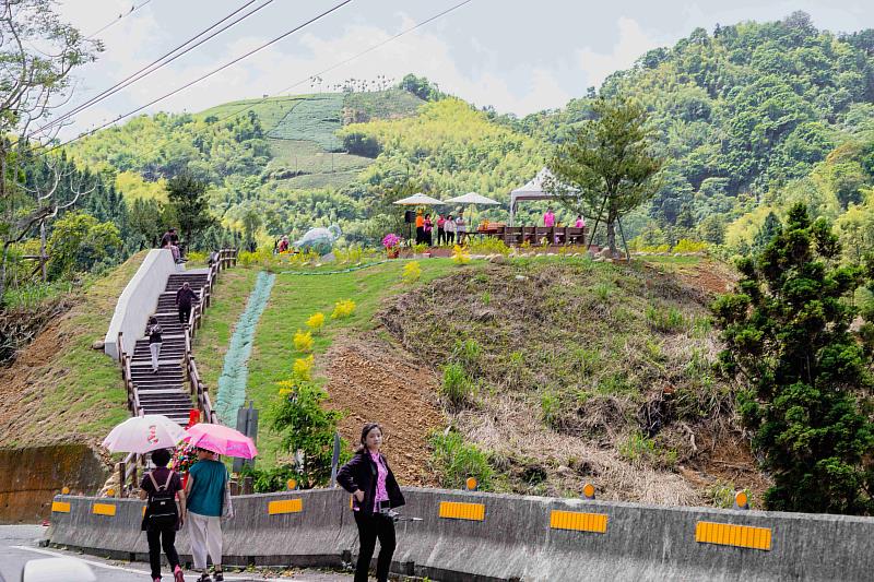 觀光新景點!「雲境心園」太平圓山觀星平台啟用
