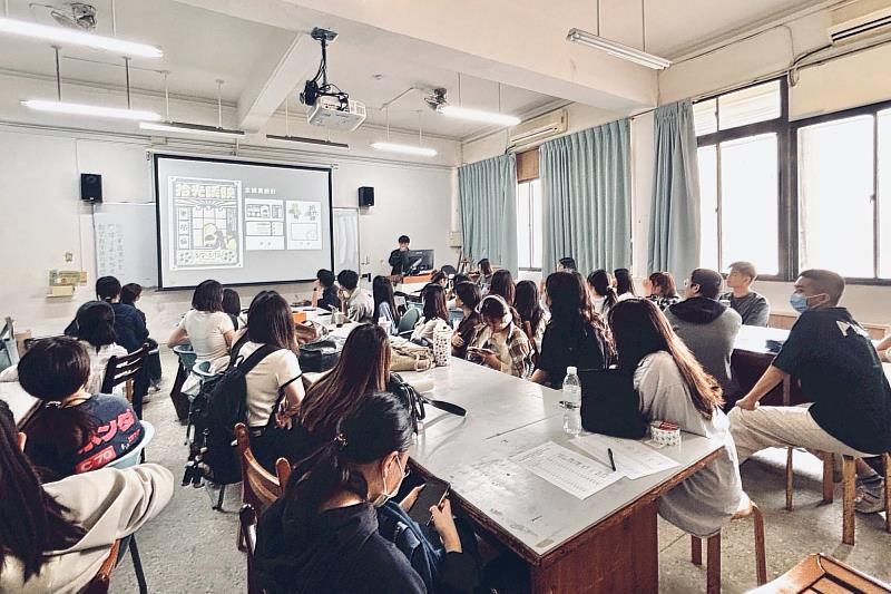 本次展覽由南大視設系117級大一學生主辦,展示的是學生們在「師生共學計畫」中,經過一學期課程學習後的最終成果