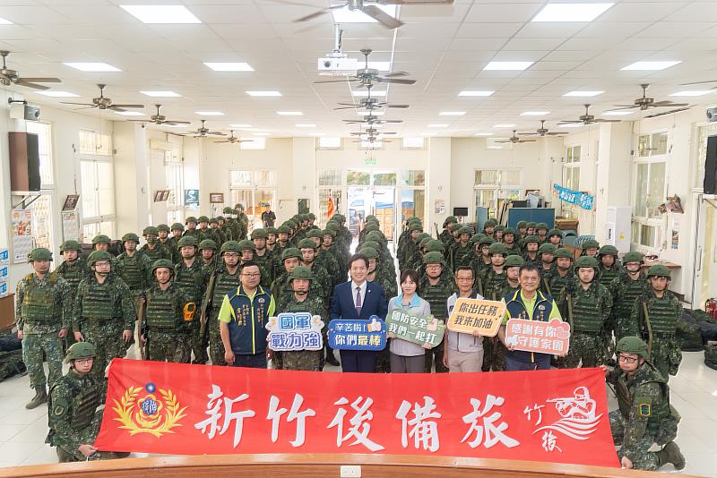 邱臣遠代理市長赴教育召集現場慰問，感謝後備軍人辛勞