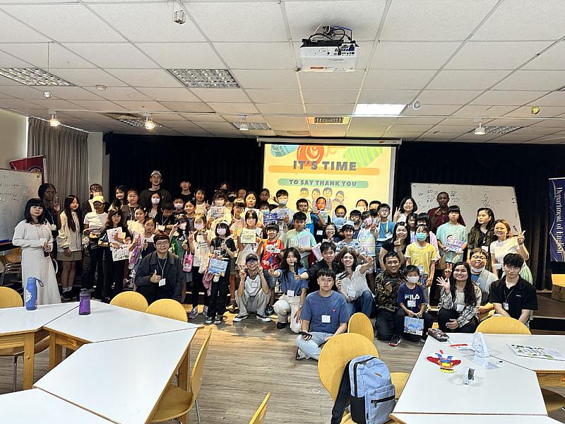 大葉大學扶英計畫英語營有七個國家的學生一起參與