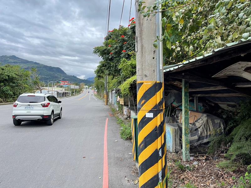 臺東縣環保局持續取締違規張貼或懸掛廣告 呼籲利用電子媒體廣告 共同維護市容