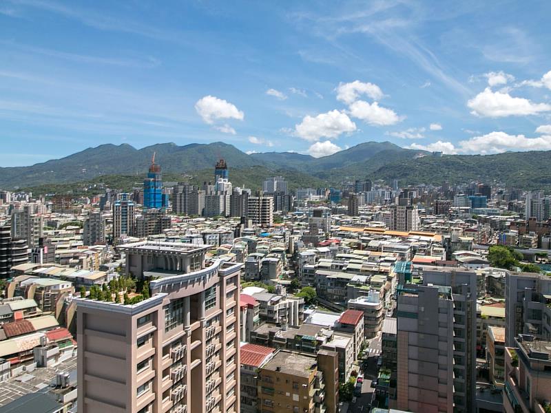永慶房產集團統計台北市總價帶1500萬元至2000萬元住宅的平均坪數。其中北投區平均可購得31.9坪，為12行政區中最高。(房市示意圖)