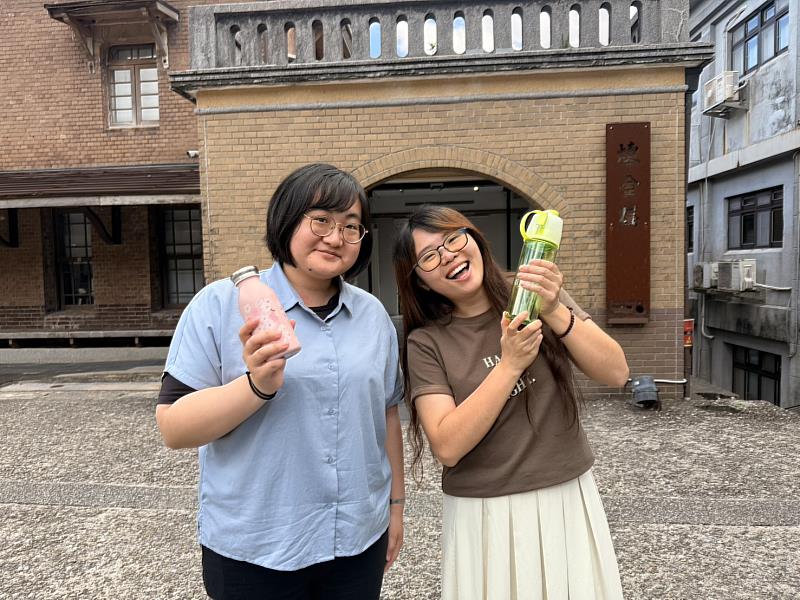 響應綠色旅遊，凡至金屬工藝館出示環保杯 ，即可參加摸彩