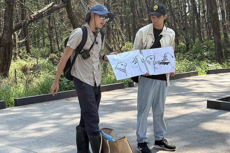 南大學生親眼目睹沙洲流失、潟湖淤積與海岸線後退等問題,直接感受到自然變遷與人為干擾對生態環境的衝擊