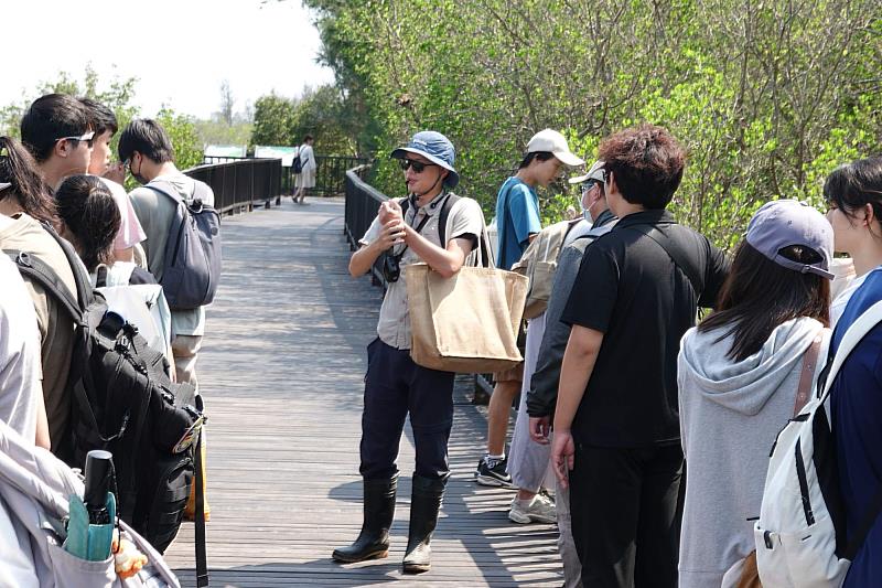 南大自主募課由林柏源老師開設的「環境覺察與行動設計」課程,於4月期間規劃校外參訪