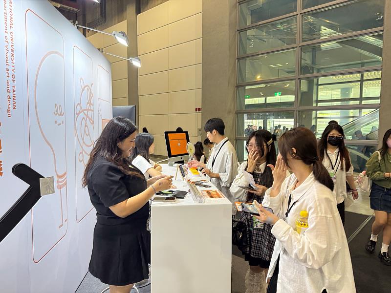「Hoyo吼唷」首站登場 南大設計組參與新一代設計展
