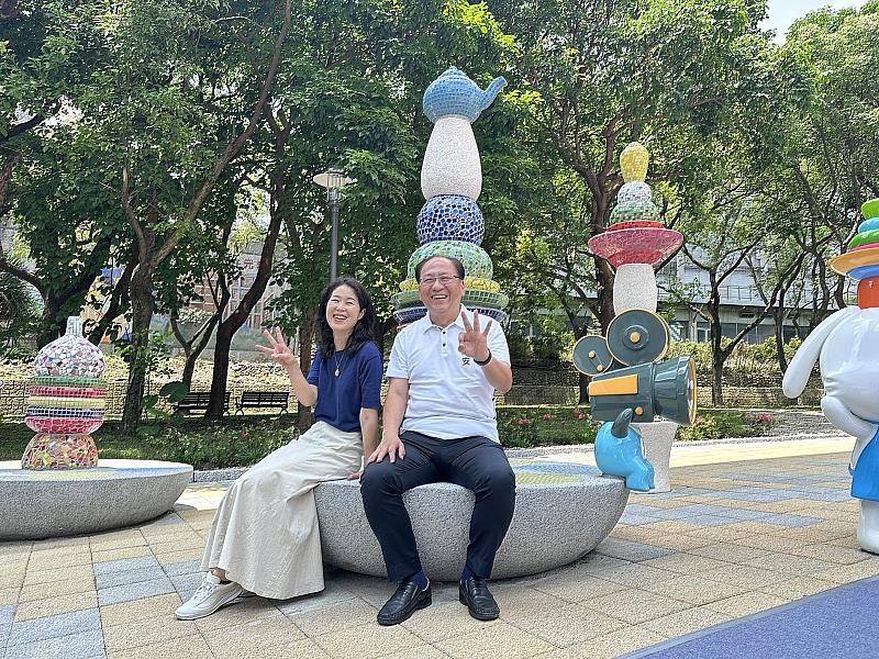 陶瓷老街站旁公共藝術「有趣」可愛又實用