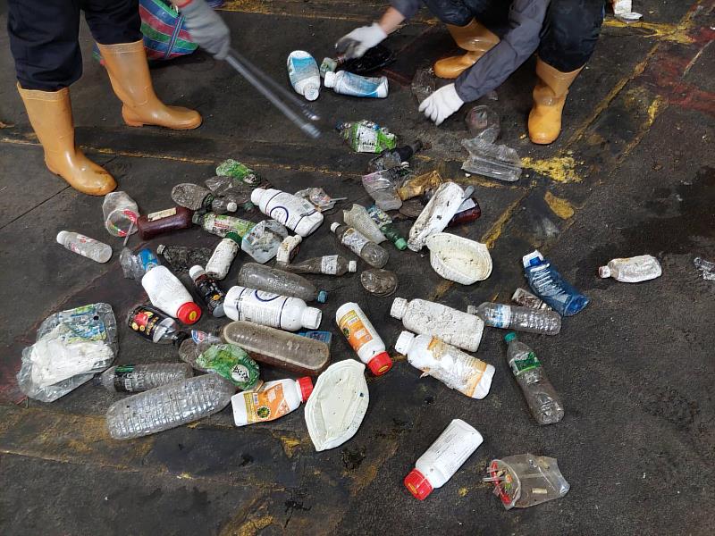 嘉縣一個月內3台垃圾車遭退運,環保局呼籲民眾確實分類回收物