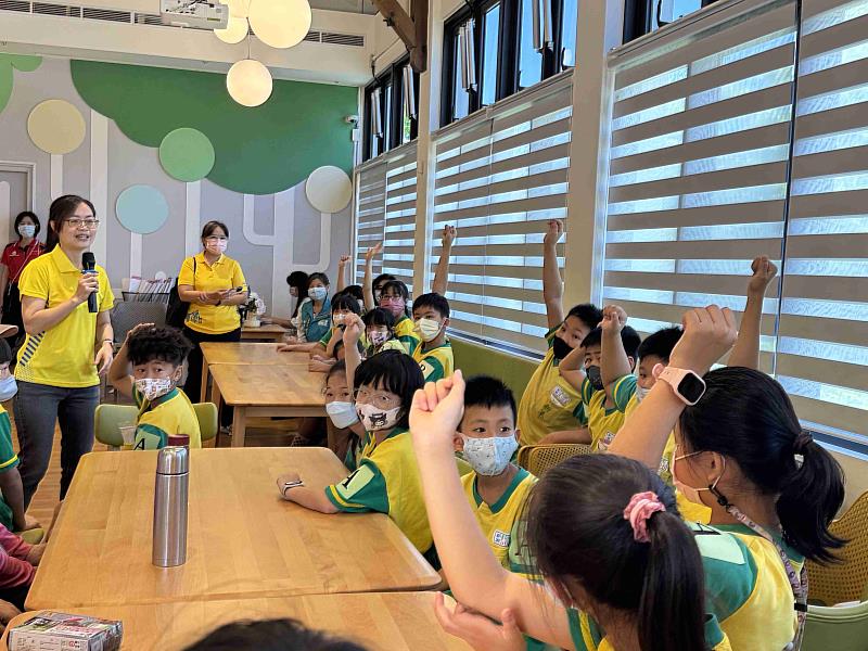 嘉義縣長照向下扎根計畫 世代共融培養孩子同理心