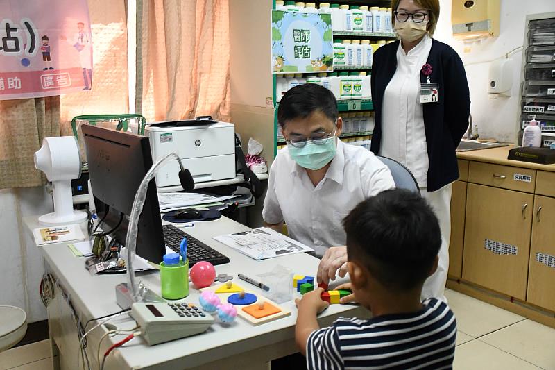 嘉義縣推兒童發展篩檢，攜手大林慈濟醫院前進大埔掌握黃金治療期