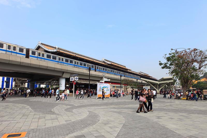 輝達海外總部選址引發熱議,呼聲極高的花博位於圓山捷運站旁,近年周遭住宅單價突破80萬元。(房市示意圖)