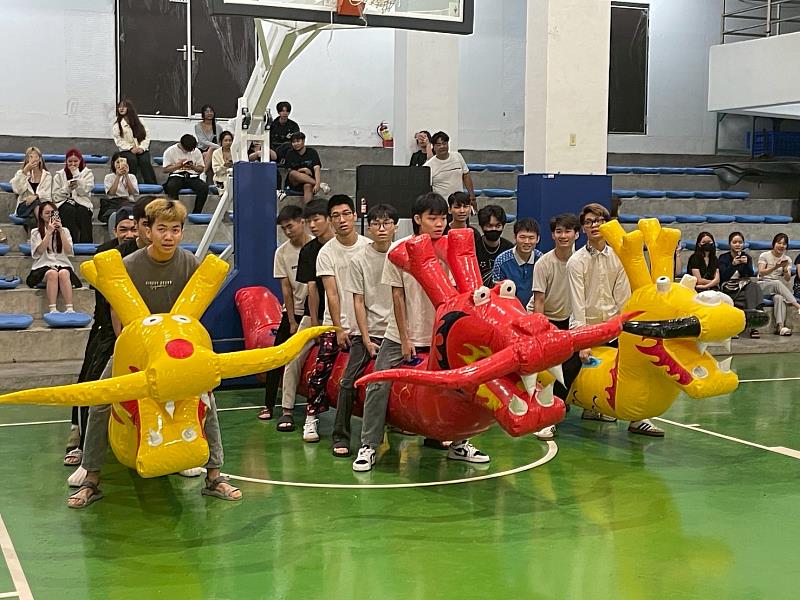 城市科大端午節活動包粽及陸上龍舟