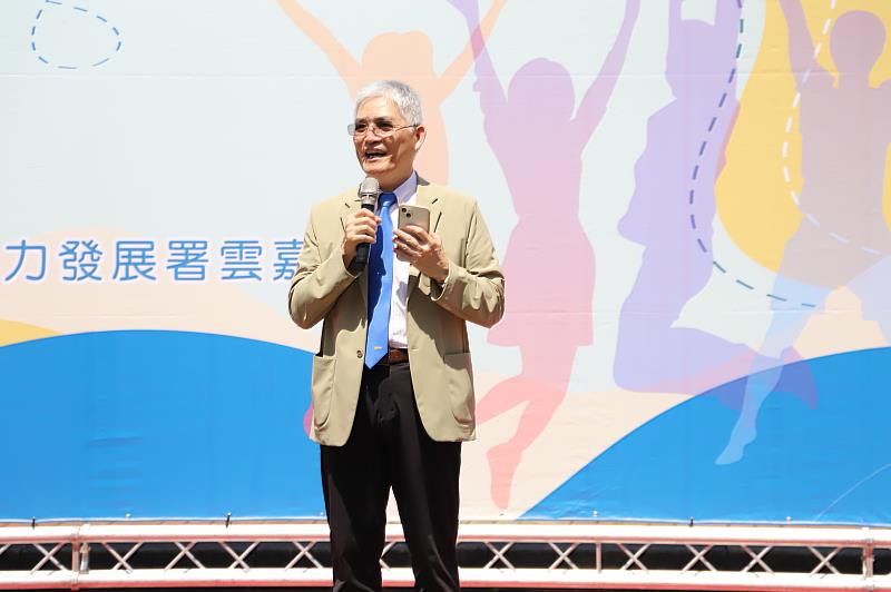 南華大學舉辦校園徵才博覽會，高俊雄校長致詞勉勵。