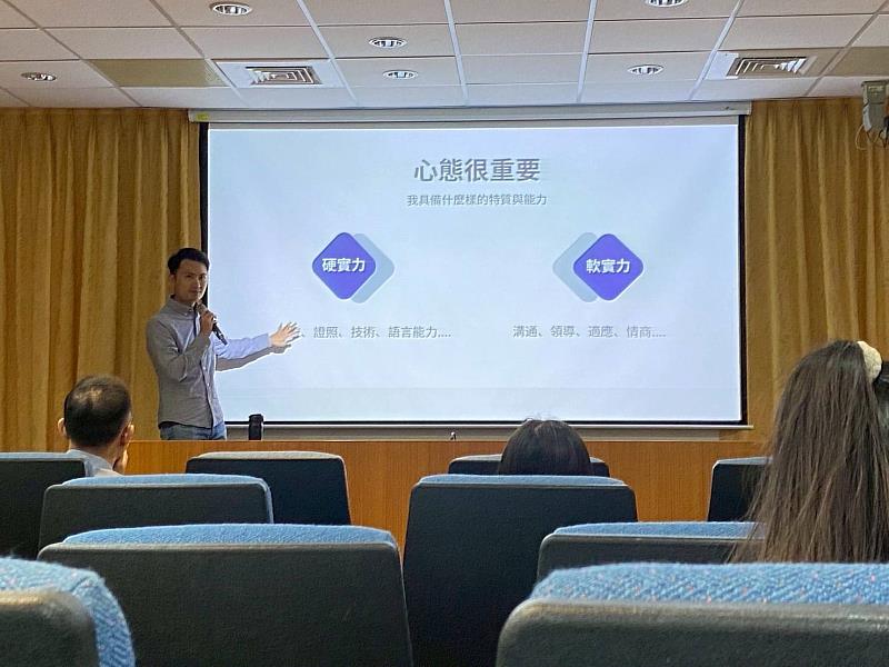 南大呂仲堯校友鼓勵學弟妹強化軟硬實力，積極探索自身職涯方向與價值，才能在科技驅動的時代中維持不可取代的角色