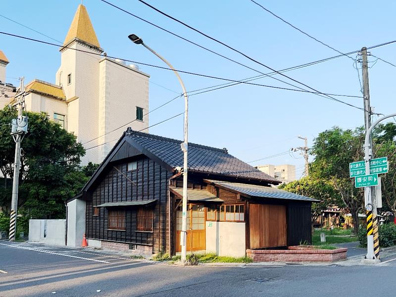 歷史街區振興計畫下活化再生之新化日式宿舍