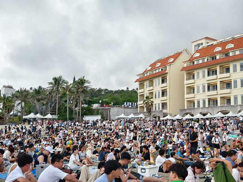 2025東浪嘉年華圓滿落幕 雨天也擋不住熱情的爆量人潮 2天超過5萬人參與 台東最美星空、熱氣球嘉年華將接續登場
