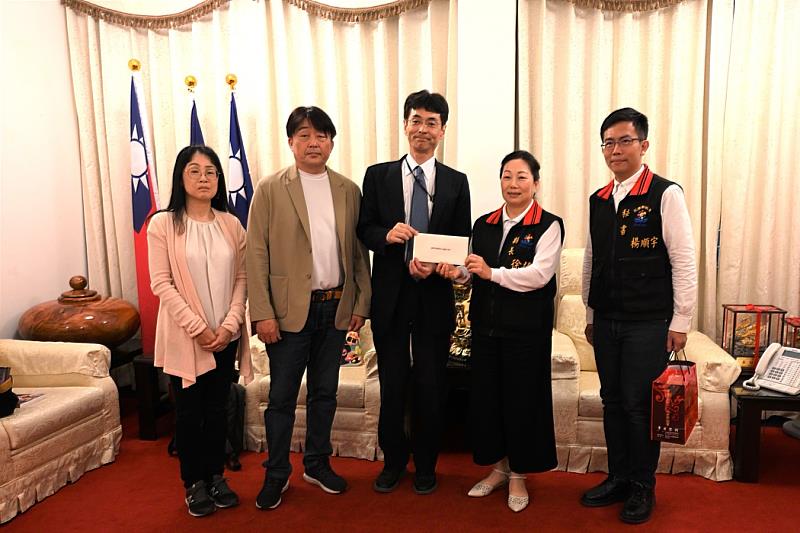 DEP. DIR-GEN of Tokushima Prefectural Gov. Visits HL