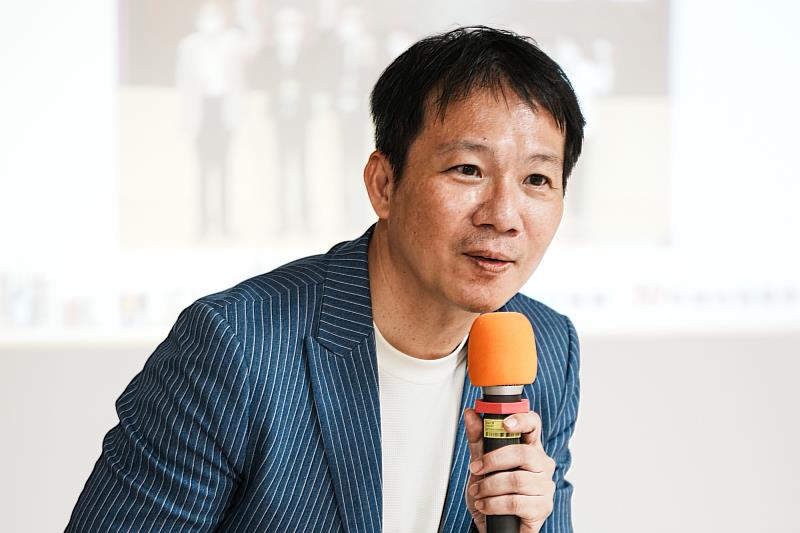 南大行管系邀請《遠見雜誌》副社長暨智庫總編輯李建興老師，以「從媒體的角度看台灣各城市間的競爭力」為題，協助學生理解媒體在公共事務中的角色與作用