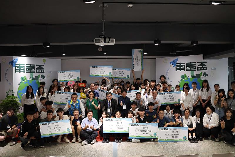 南臺科大三創競賽圓滿落幕，產官學攜手為校園創新能量喝彩。