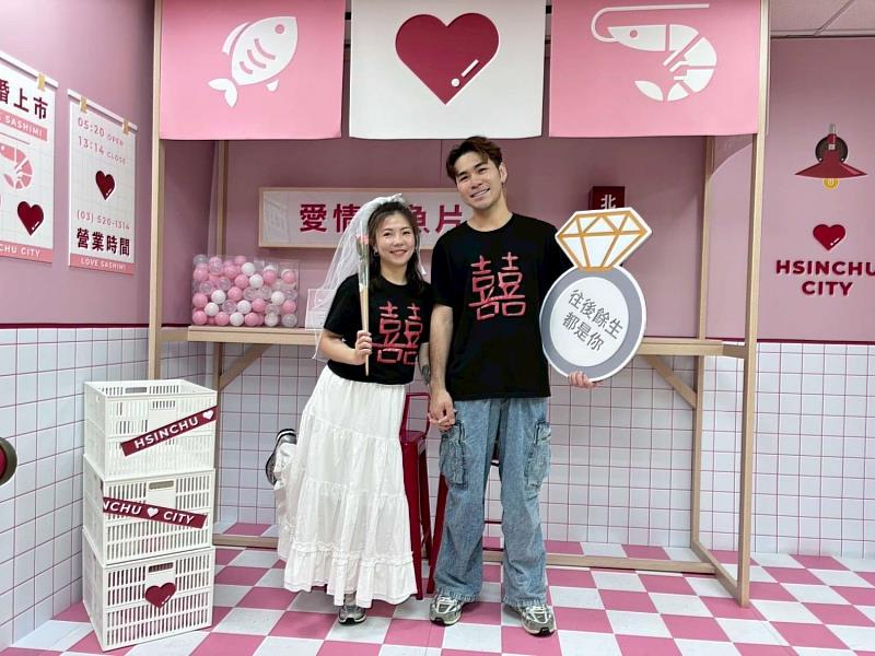 520結婚新人在北區戶政。