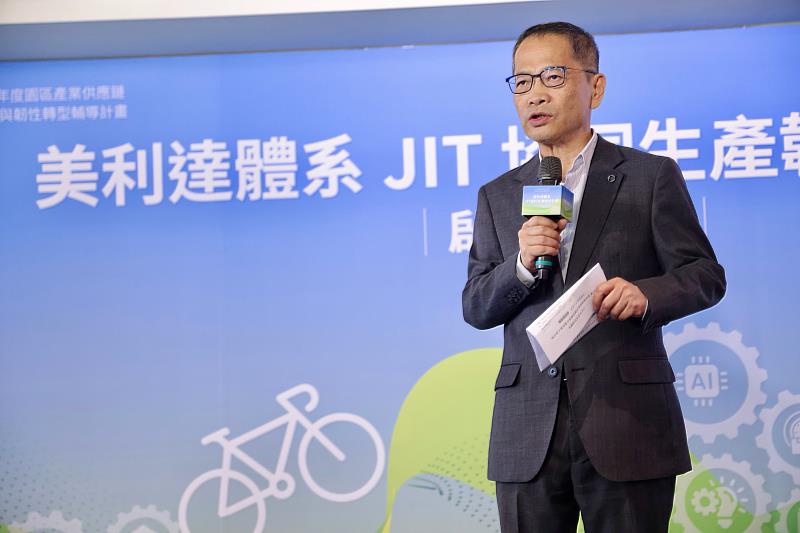 中衛中心謝明達董事長表示，中衛一直扮演產業體系成長的好夥伴，面對川普的美國關稅造成全球產業與經濟極大的挑戰，中衛中心將繼續陪著產業一起來面對與克服。