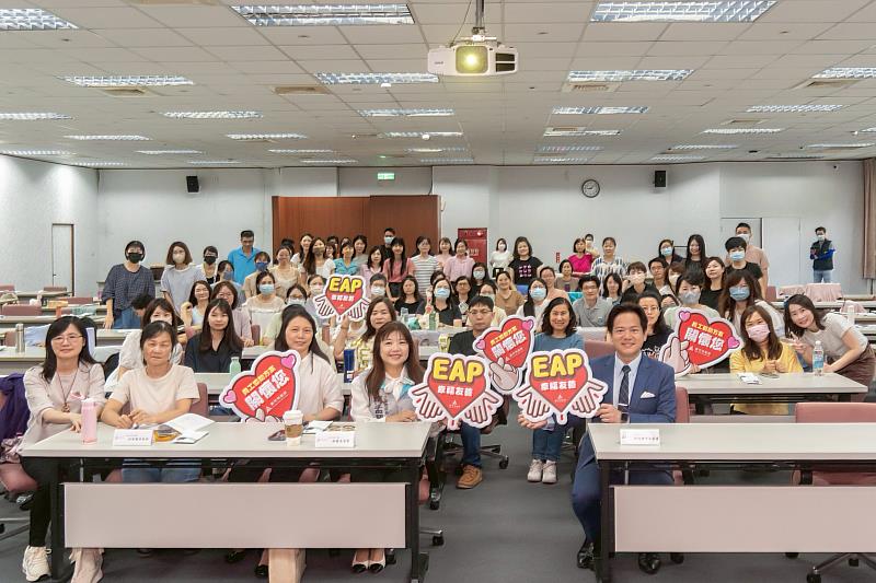 竹市府召開114年度人事業務會報與會人員大合照。