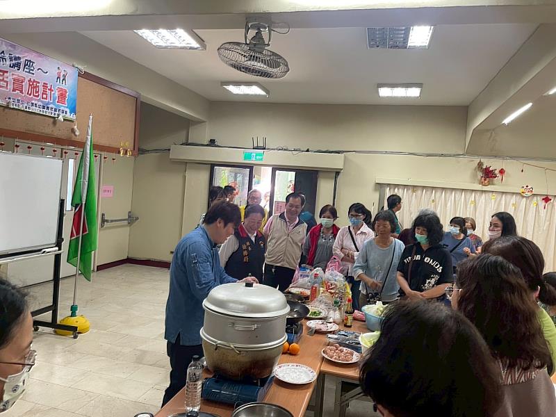 花蓮縣政府辦理「迎向優質退休生活」樂齡講座