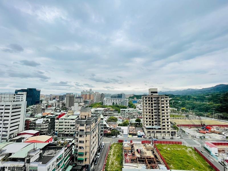 土城運校重劃區因為近捷運站，又有產業群聚優勢，近期成為房市新寵。