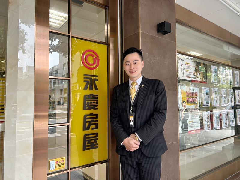晉升新手奶爸的永慶房屋廖柏全，獲得單月最高10天休假。圖/永慶房屋提供