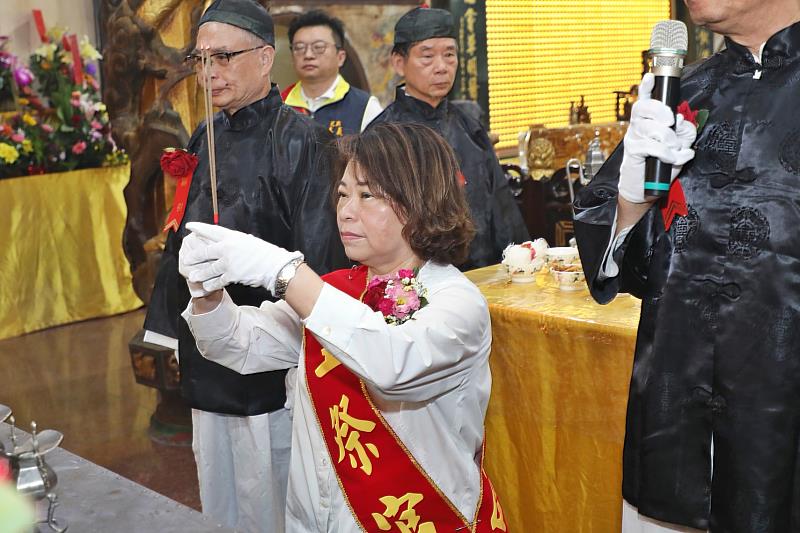 0_神農大帝聖誕 黃敏惠市長擔任主祭官 (1)