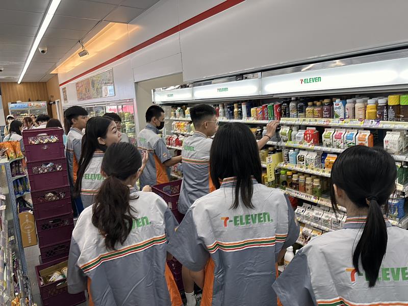 補貨作業流程:冰箱區