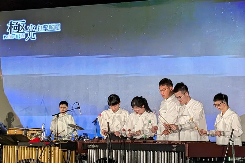 極光打擊樂團演出獲得巨大回響