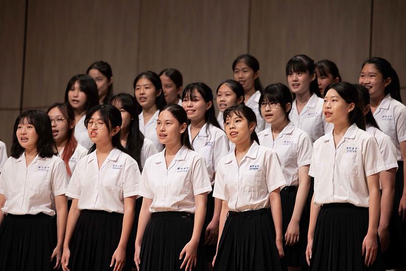 圖1 「新竹女中合唱團」獲得青少組第一名
