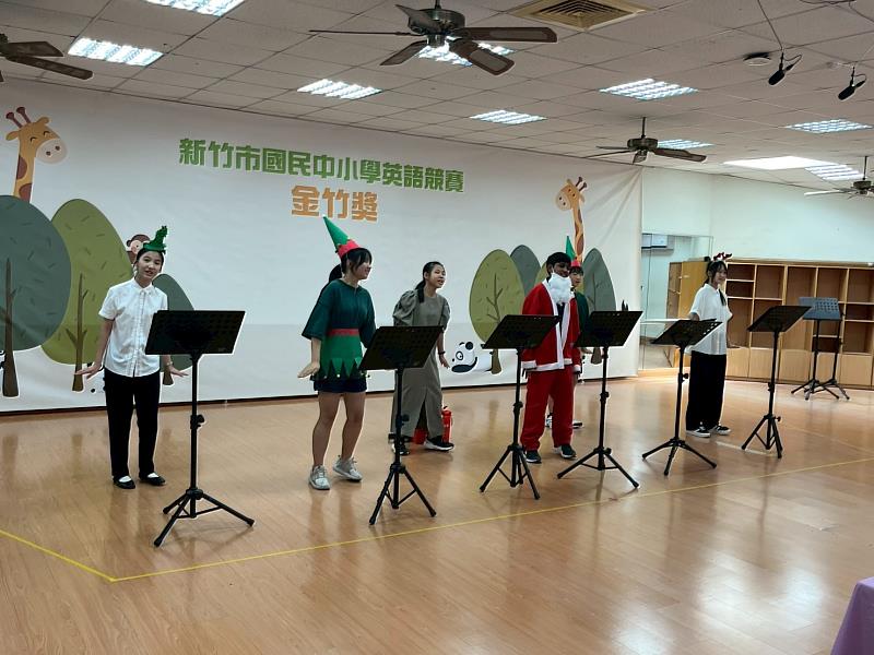 建功高中國中部讀者劇場博得滿堂彩
