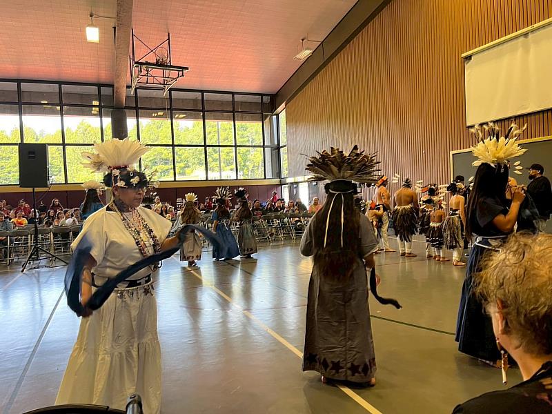 California Indian Big Time 現場傳統舞蹈演出