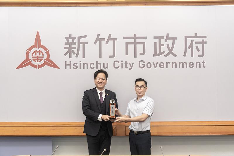 受獎公務員-北區區公所課員林建志。