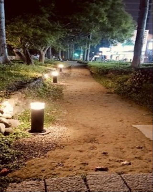 護城河第一階段照明改善(靓亮計畫)。