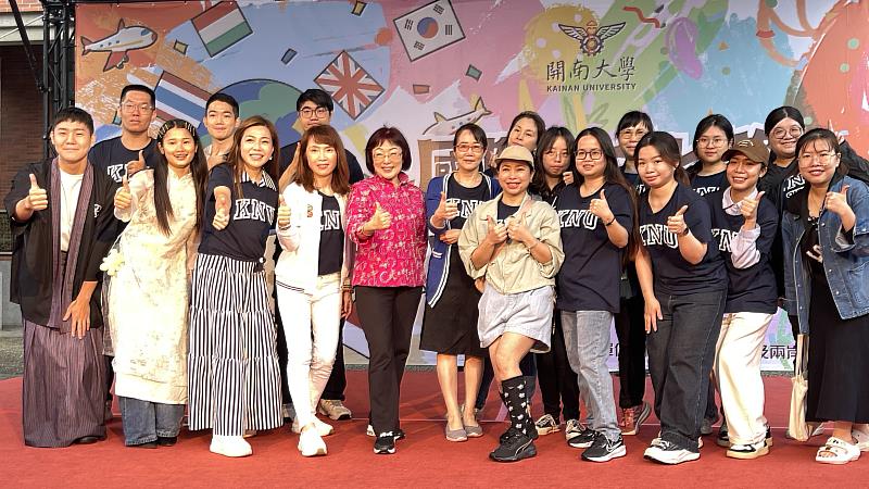 國際文化節活動，促進各國籍文化交流