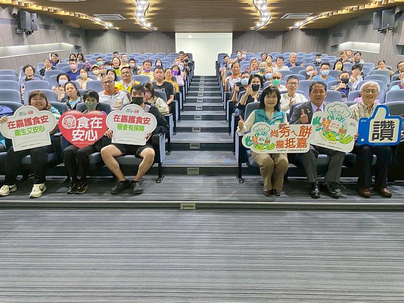 嘉縣「尚夯ㄟ餅抵嘉」-烘焙暨糕餅業者衛生講習開課