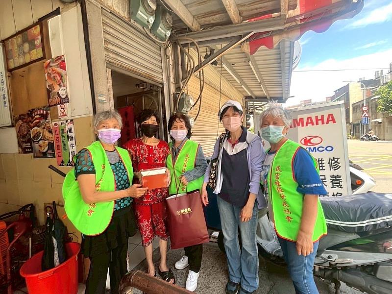 關懷不間斷！竹市府攜手志工團體端午前夕送暖關懷362位獨居長輩