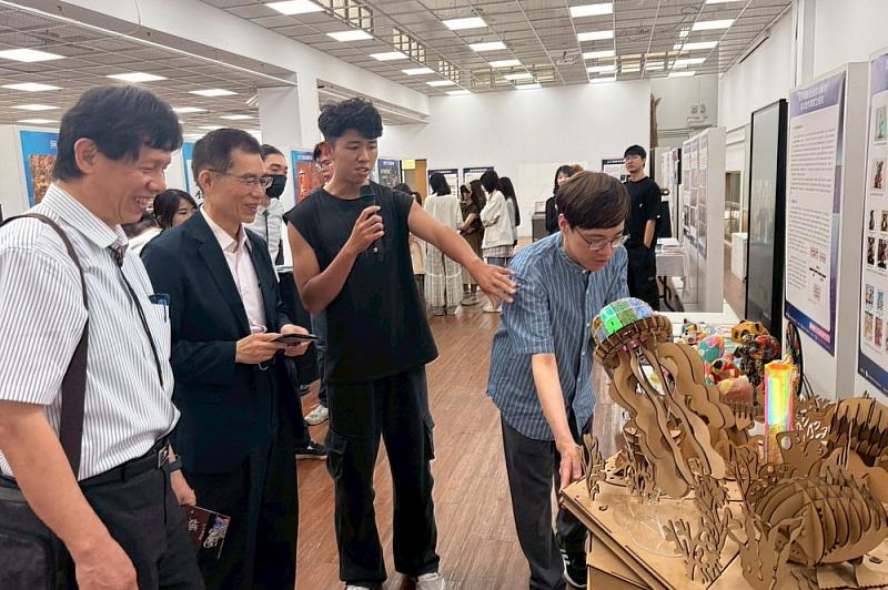 課程成果展示發表-1