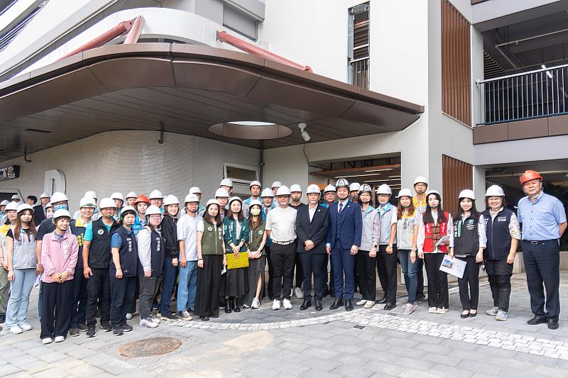 竹市議會市政考察「西大路（停七）停車場興建工程」 合影