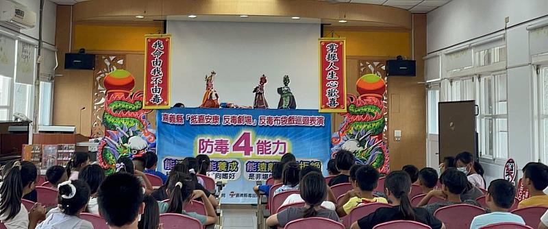 反毒布袋戲巡演開跑，媽祖領軍揭「喪屍菸彈」真相 -3