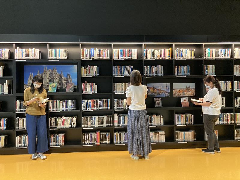 臺南誠品盛大試營運，南市圖同步展現公共閱讀實力，共同打造「城市即圖書館」。(圖為臺南市立圖書館)