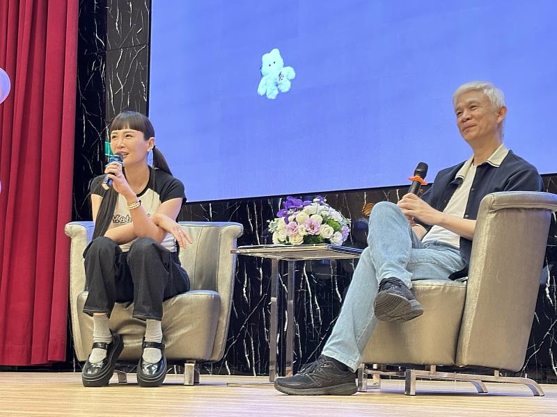 魏如萱走進元智 為青春學子引路