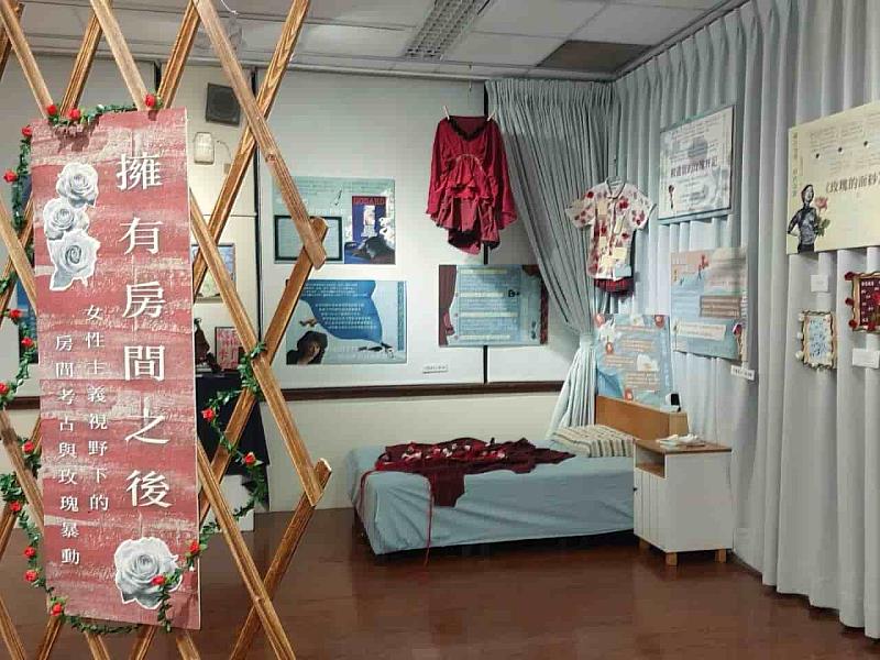 《以玫瑰之名》橫跨古典文學、藝術表現與當代理論,從性別視角至自我建構,展現學生對文學、文化與社會議題的敏銳觀察與創新詮釋。