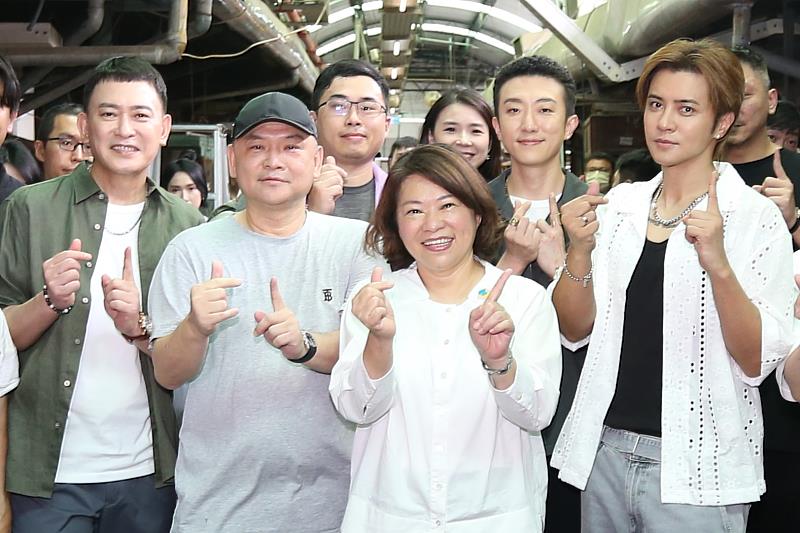 王識賢、羅志祥現身嘉義市！黃敏惠市長親赴探班《我的網紅女兒》拍攝現場