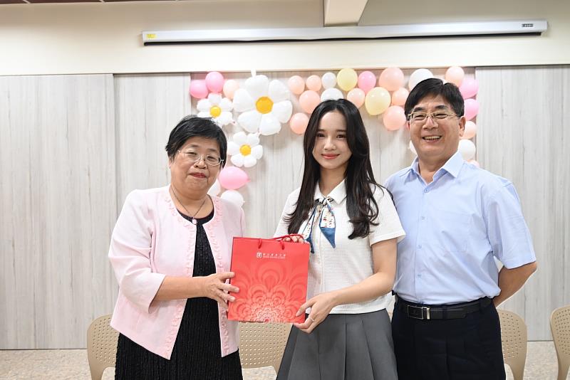 師長們期許親善力量持續在南大校園中發光發熱,陪伴更多學生成長與蛻變