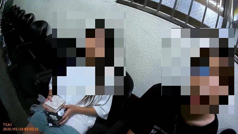 竹市警跨區攜手鐵路警察局，尋獲2名翹家青少年。