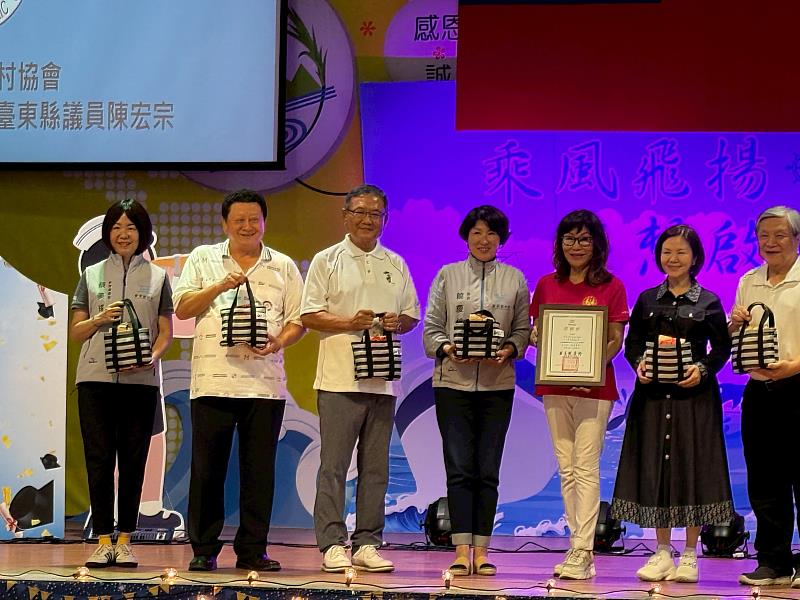 中華天使兒童村協會溫暖捐助 臺東縣政府攜手民間助力偏鄉學童與師長